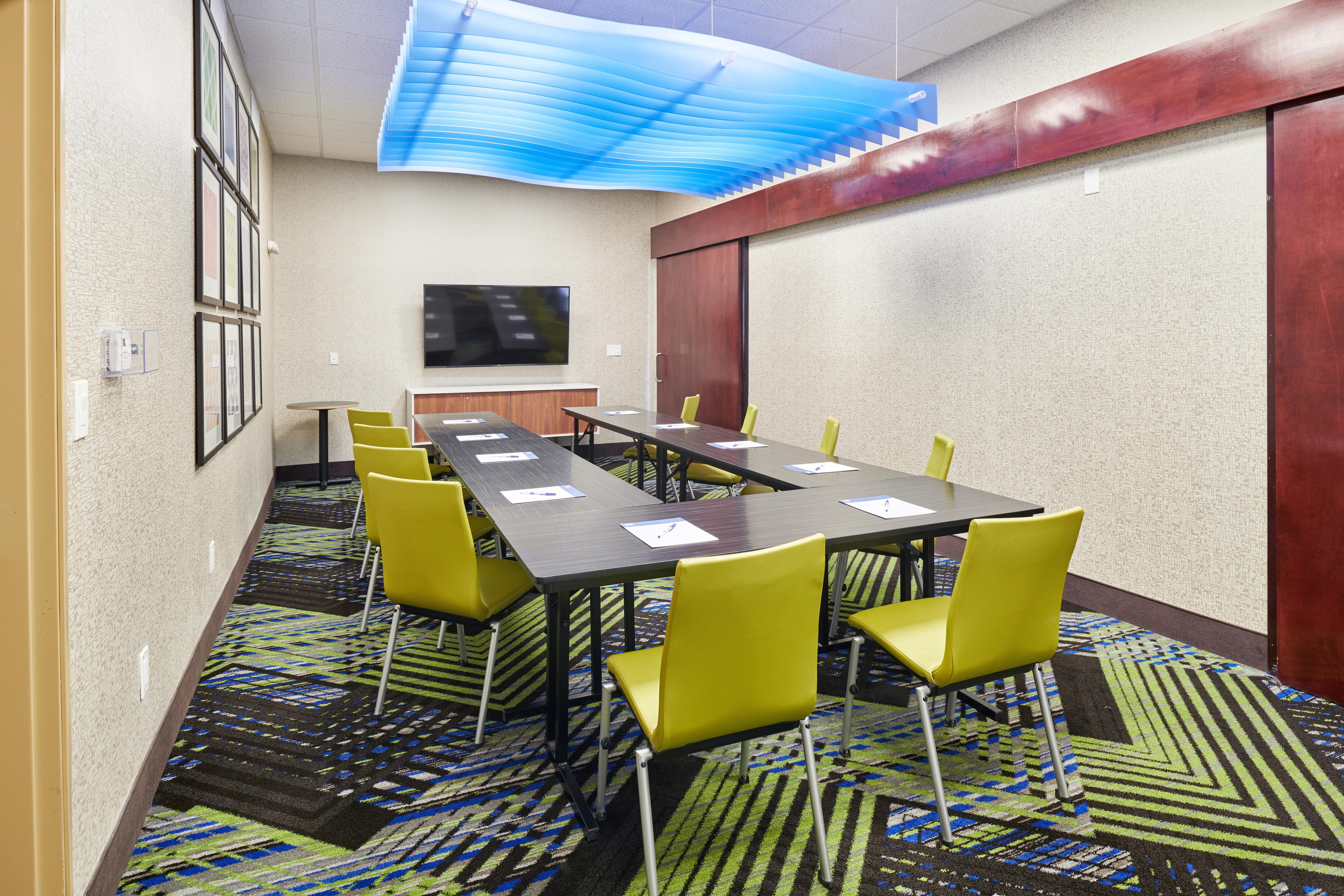 Holiday Inn Express & Suites El Paso East-Loop 375 By Ihg Exterior photo
