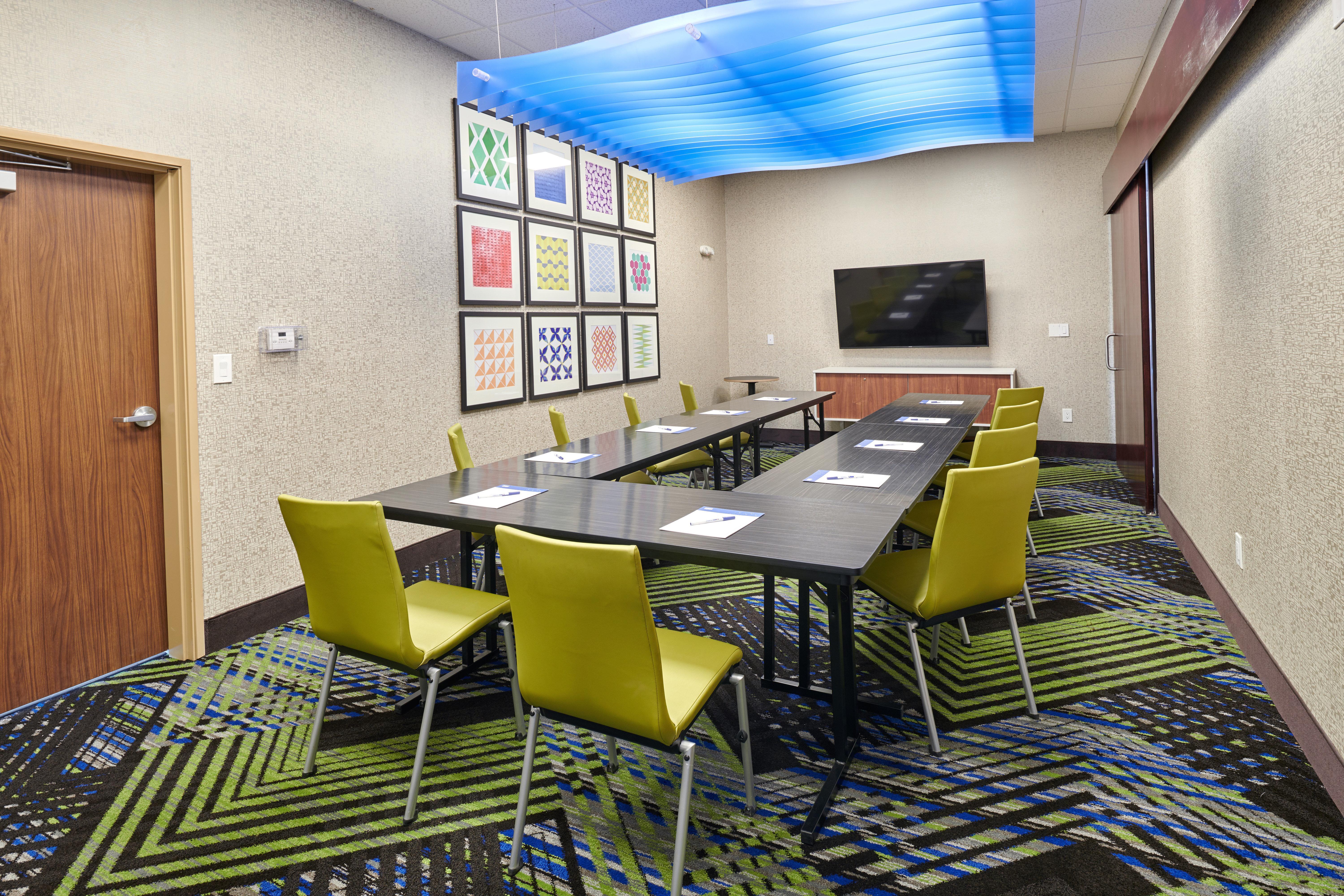 Holiday Inn Express & Suites El Paso East-Loop 375 By Ihg Exterior photo