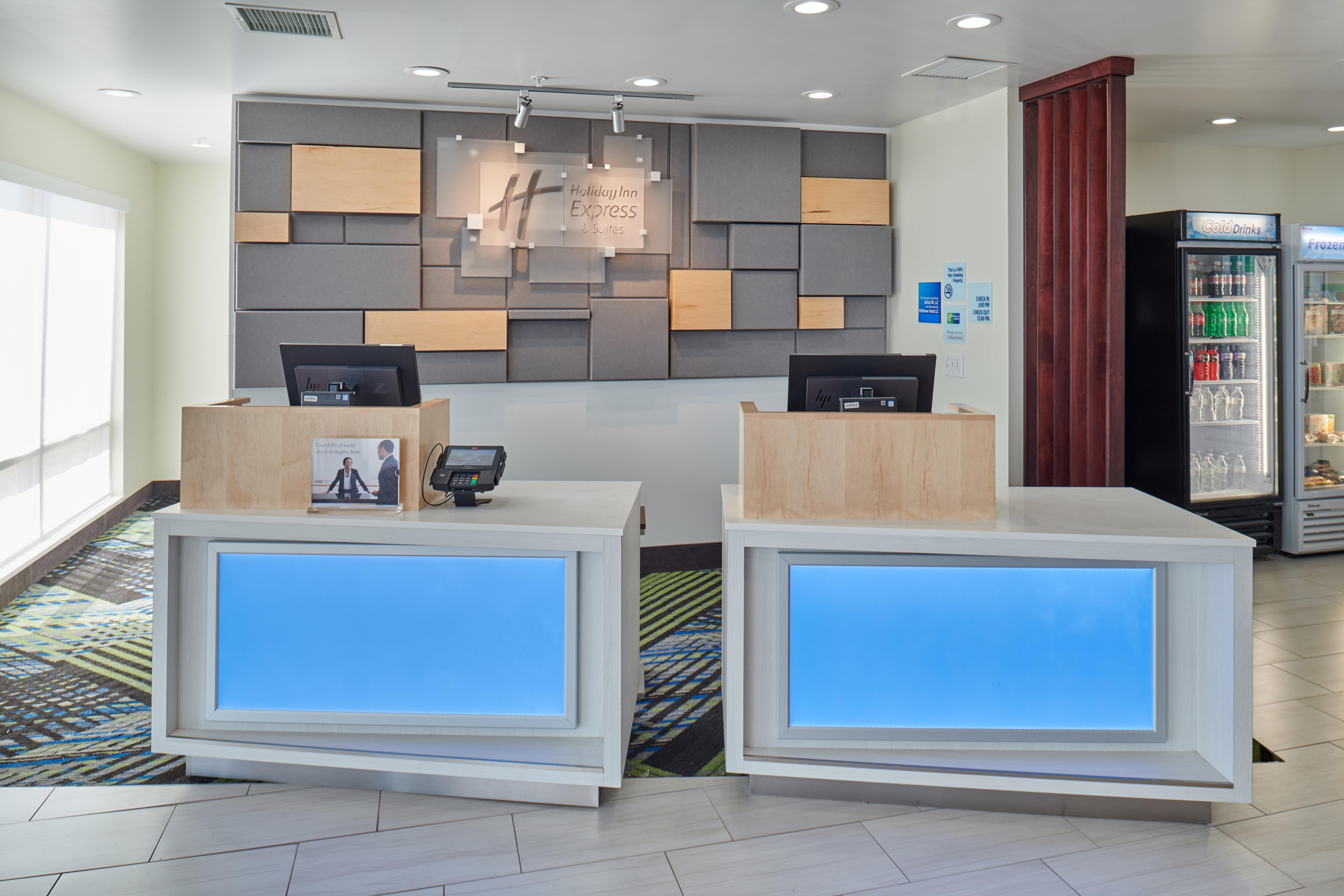 Holiday Inn Express & Suites El Paso East-Loop 375 By Ihg Exterior photo
