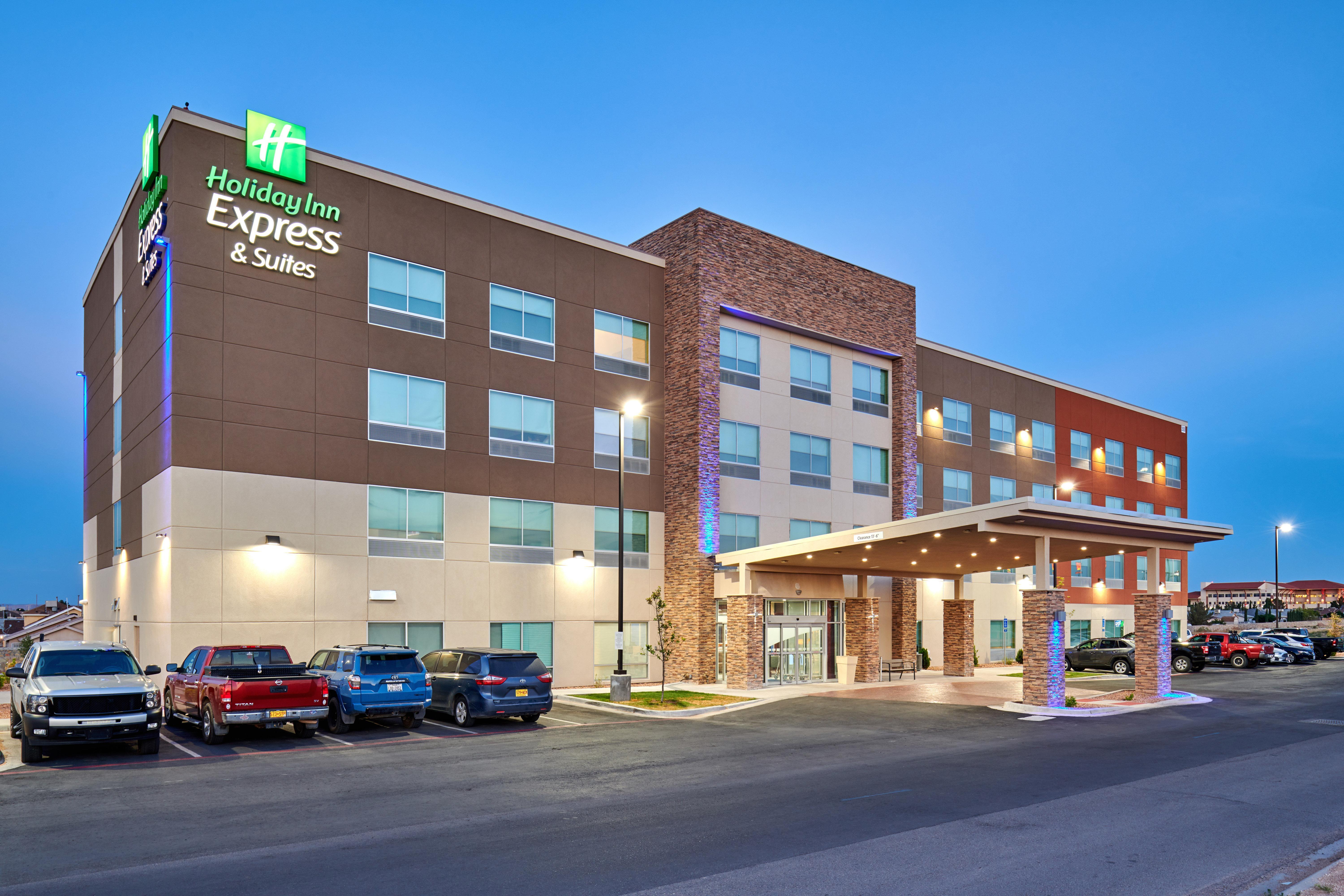 Holiday Inn Express & Suites El Paso East-Loop 375 By Ihg Exterior photo